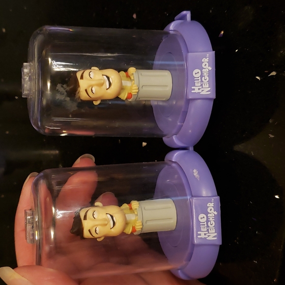 6 Hello Neighbor 2" Collectible Figures - Picture 3 of 7